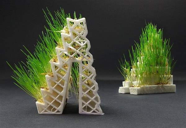 Kai Parthys GROWLAY filament sown with grass.  Photo via lay filaments.